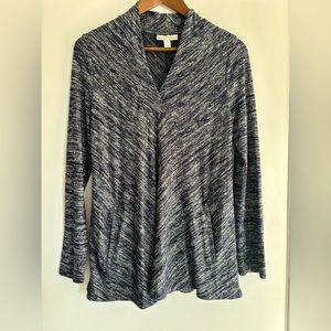 EUC- Heathered navy v-neck sweater with pockets